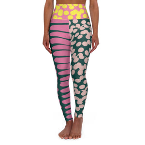 Open image in slideshow, Sticky Fingers High-Waisted Leggings
